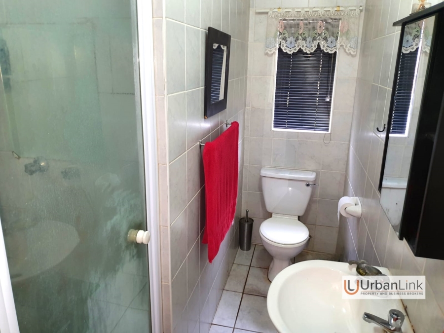 3 Bedroom Property for Sale in Safari Gardens North West